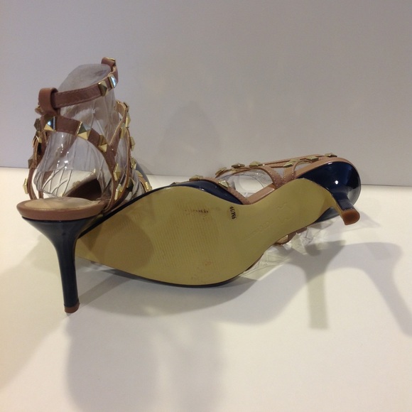 BCBG heels😘 - Picture 4 of 4